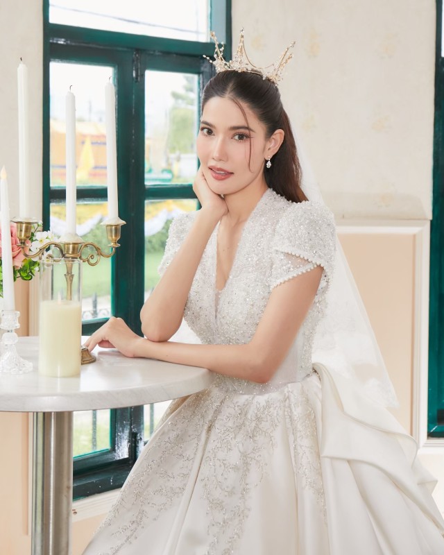 Wedding photo of ถ่ายแบบ and น้ำหวาน กรรณาภรณ์ พวงทอง